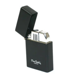 Briquet Pierre Cardin - Smooth Black -Fumeurs Fournitures Magasin briquet pierre cardin smooth black 2